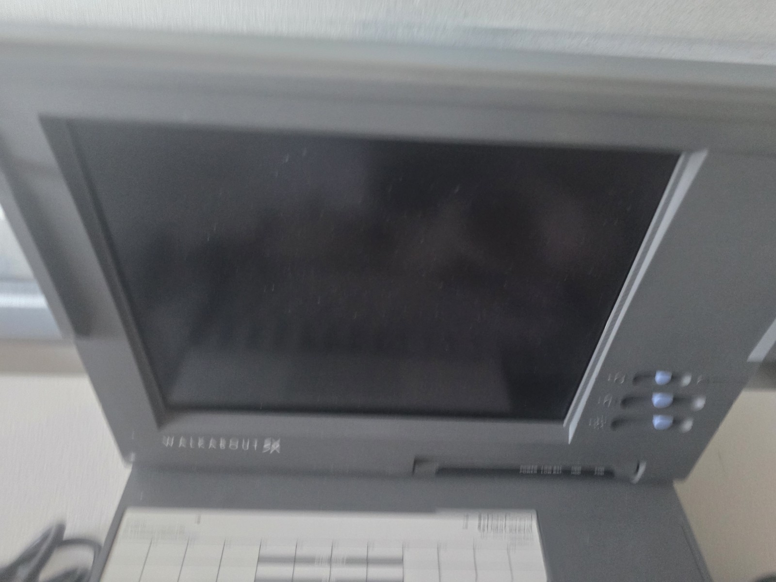 1989 Data General Walkabout SX Modem/ Computer Works Powers On W/ Manual + Cords