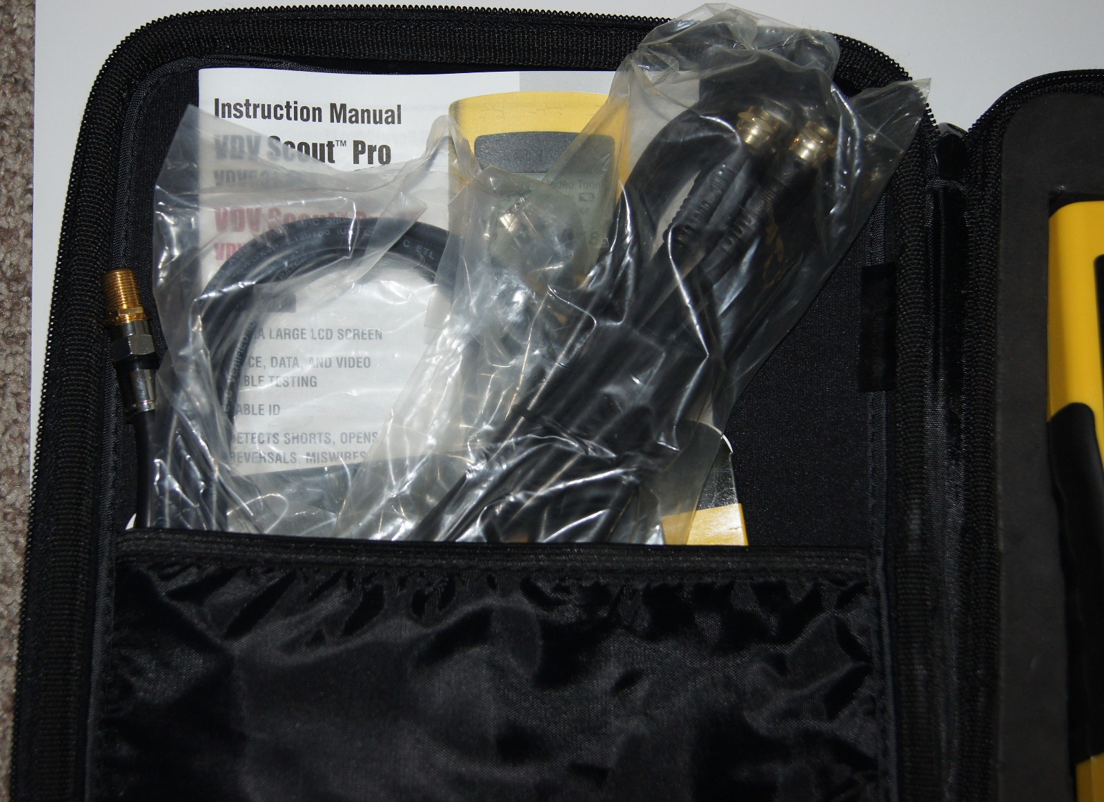 Klein Tools VDV Scout Pro VDV501-053 With Case, Cables and OEM Instruction Man