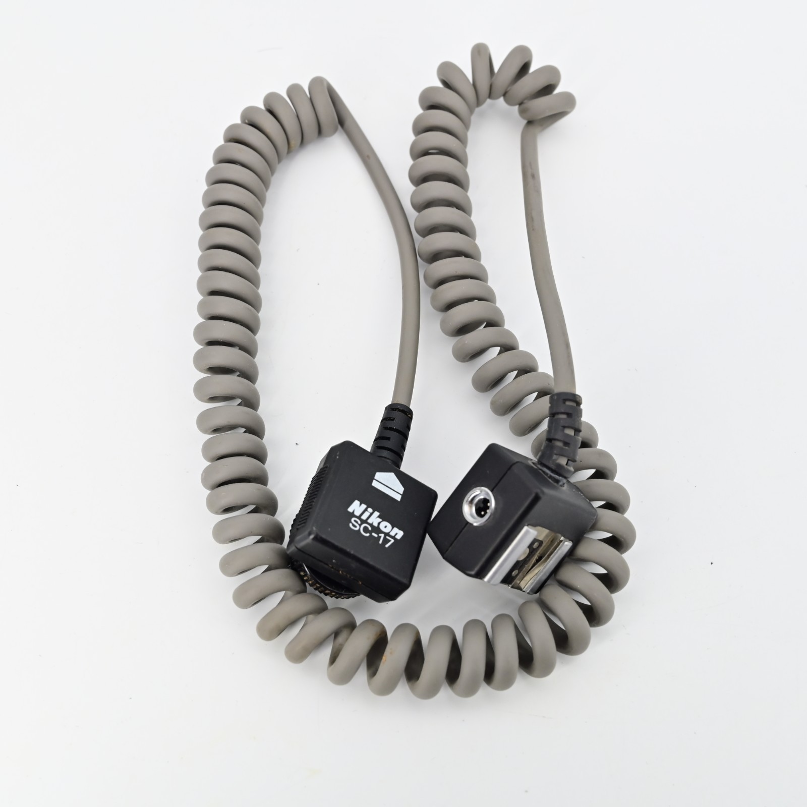 Nikon SC-17 TTL Remote Cord for SB-15 SB-16B Flash Cord Only