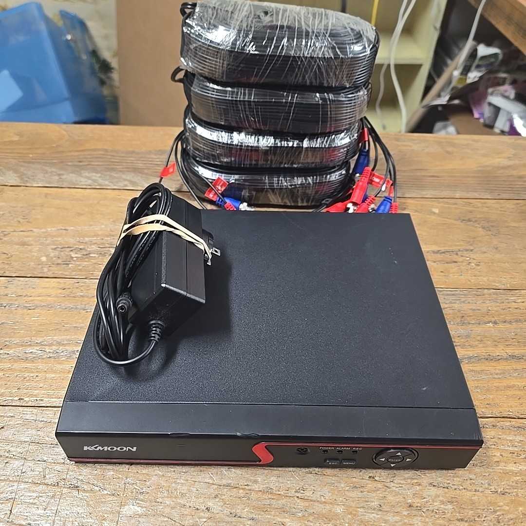 Kmoon Dvr System TV-T0404-LM-XM Needs Hard-drive And Wires