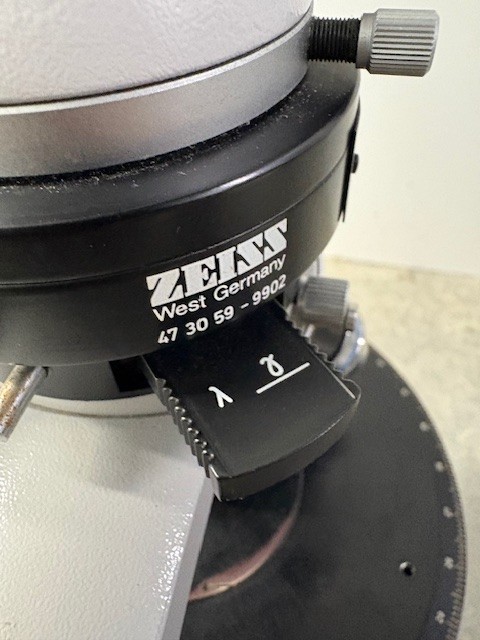 Zeiss Standard 18 Polarizing Microscope w/ Lens & Rotating Stage