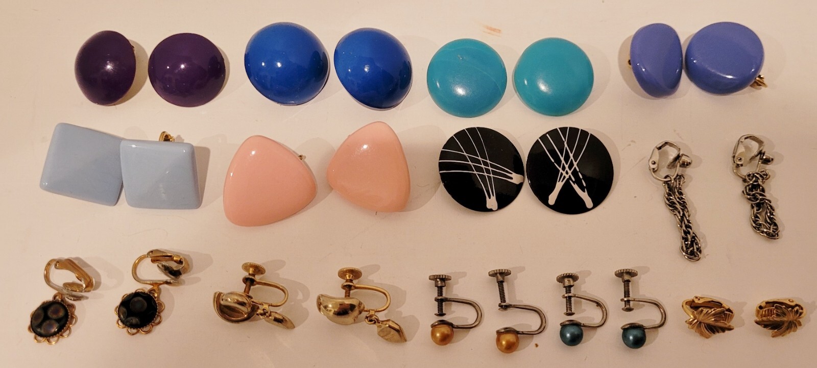 VTG EARRINGS~MAKE YOUR OWN LOT~ESTATE JEWELRY~10% OFF OVER ONE~CLIPON/SCREW BACK