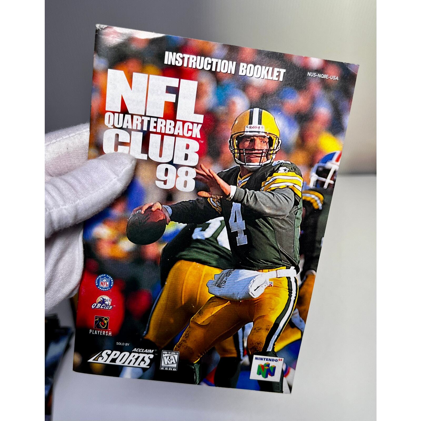 NFL Quarterback Club 98 Game Manual Nintendo 64 (USA) Mint Condition