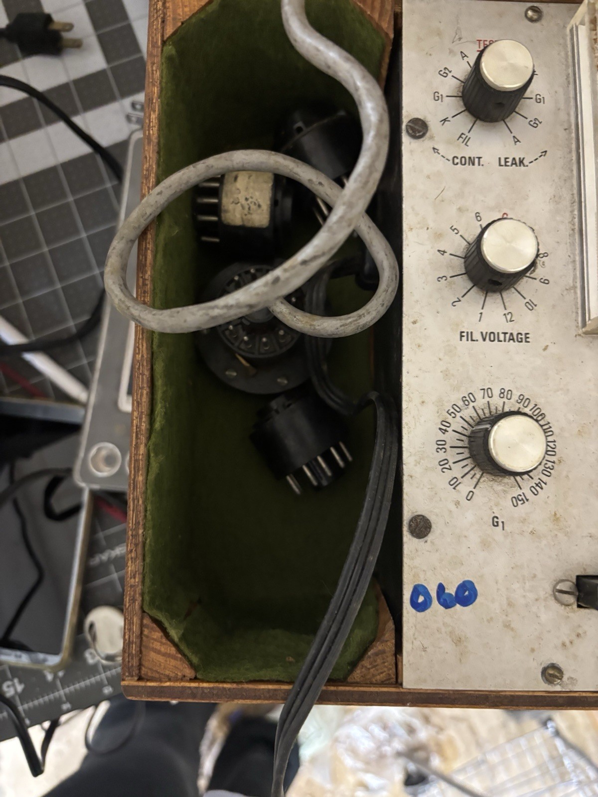 EICO Model 633 CRT Tester Rejuvenator Powers On Untested In Original Case