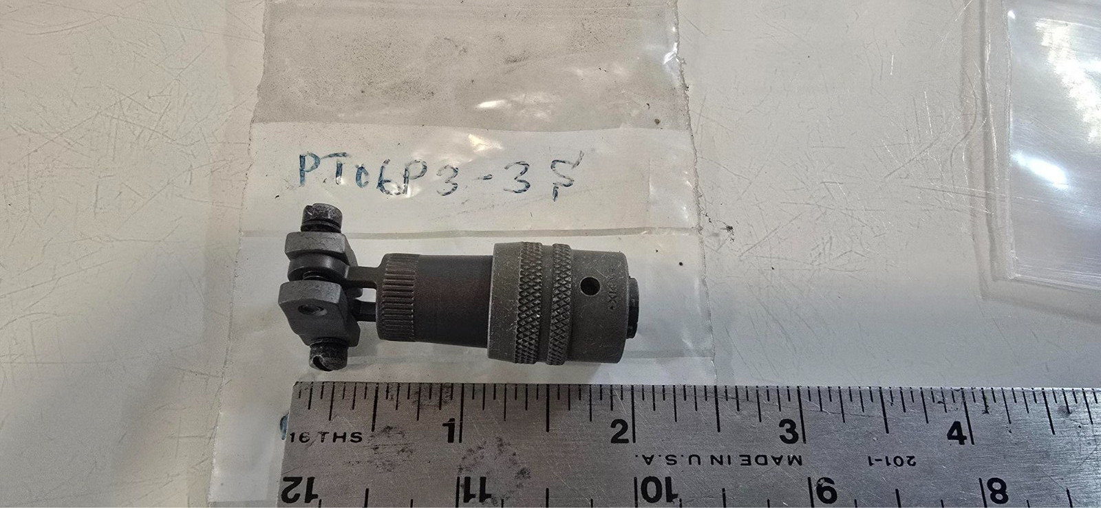 MILITARY STANDARDS CONNECTOR PLUG PT06P3-3S