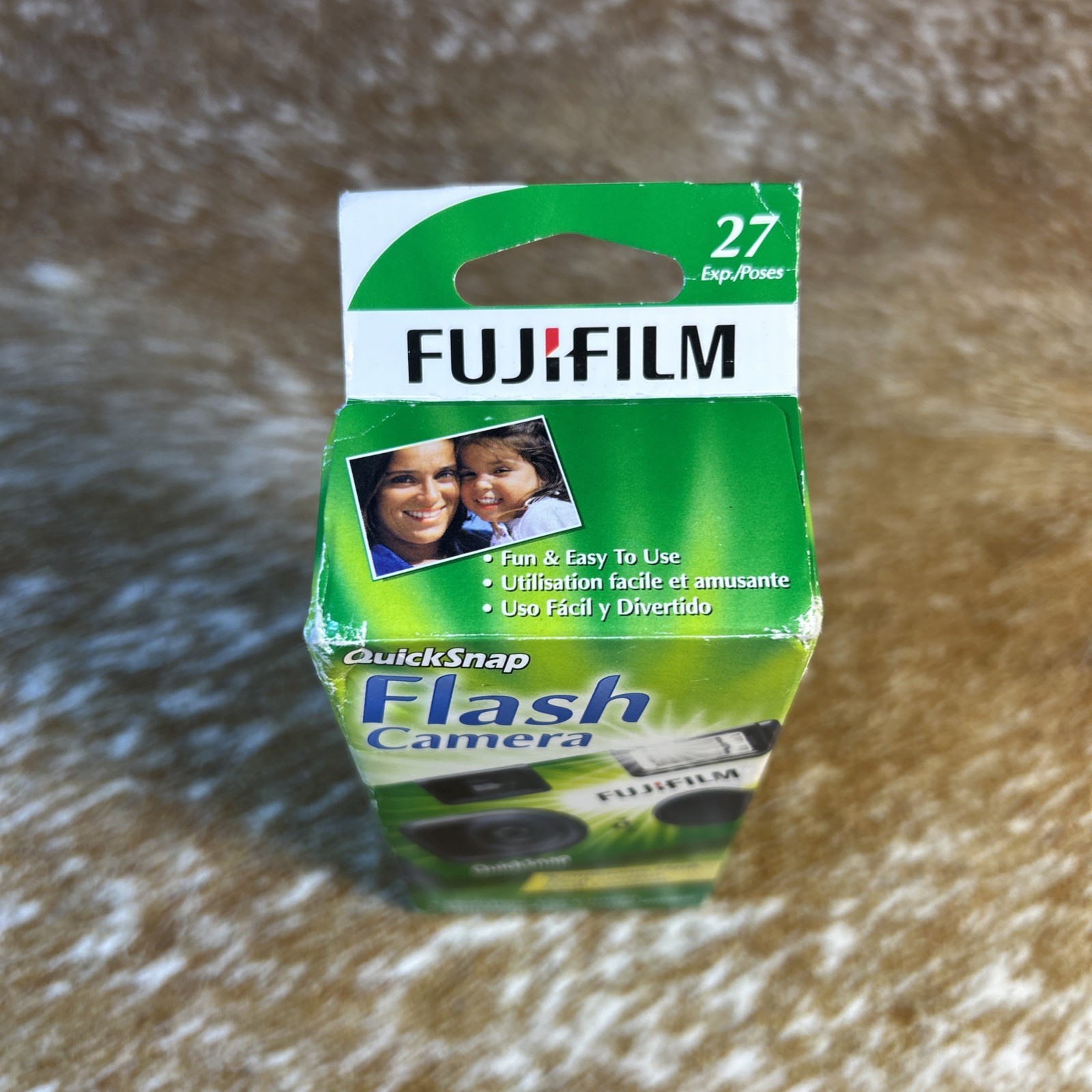 Fujifilm Quick Snap Flash Camera 27 Exposures Expiration 2025-07 Single Use New