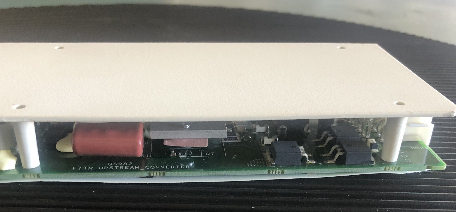 LINEAGE POWER QS982A - POWER SUPPLY