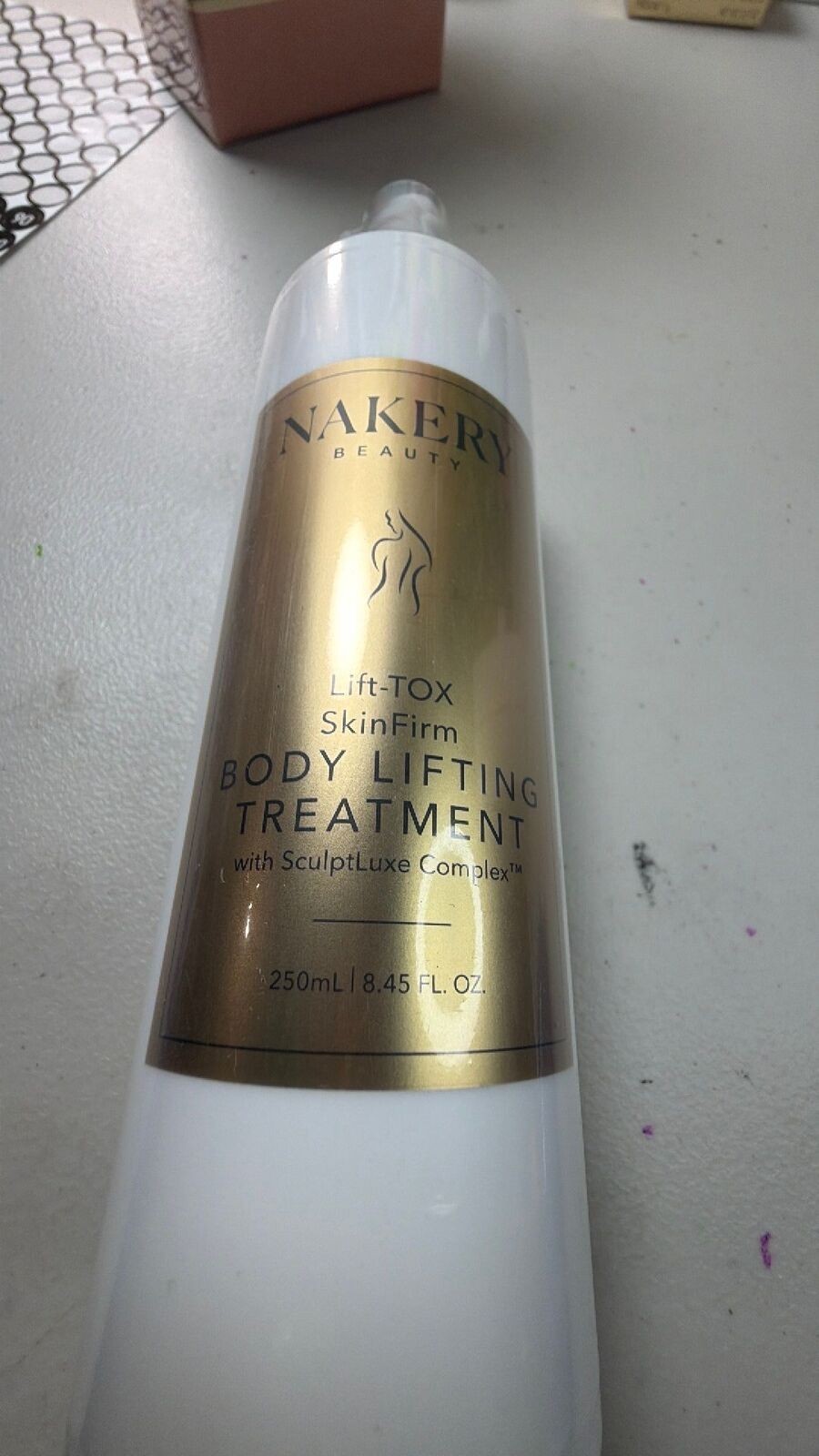 Nakery body lifting treatment