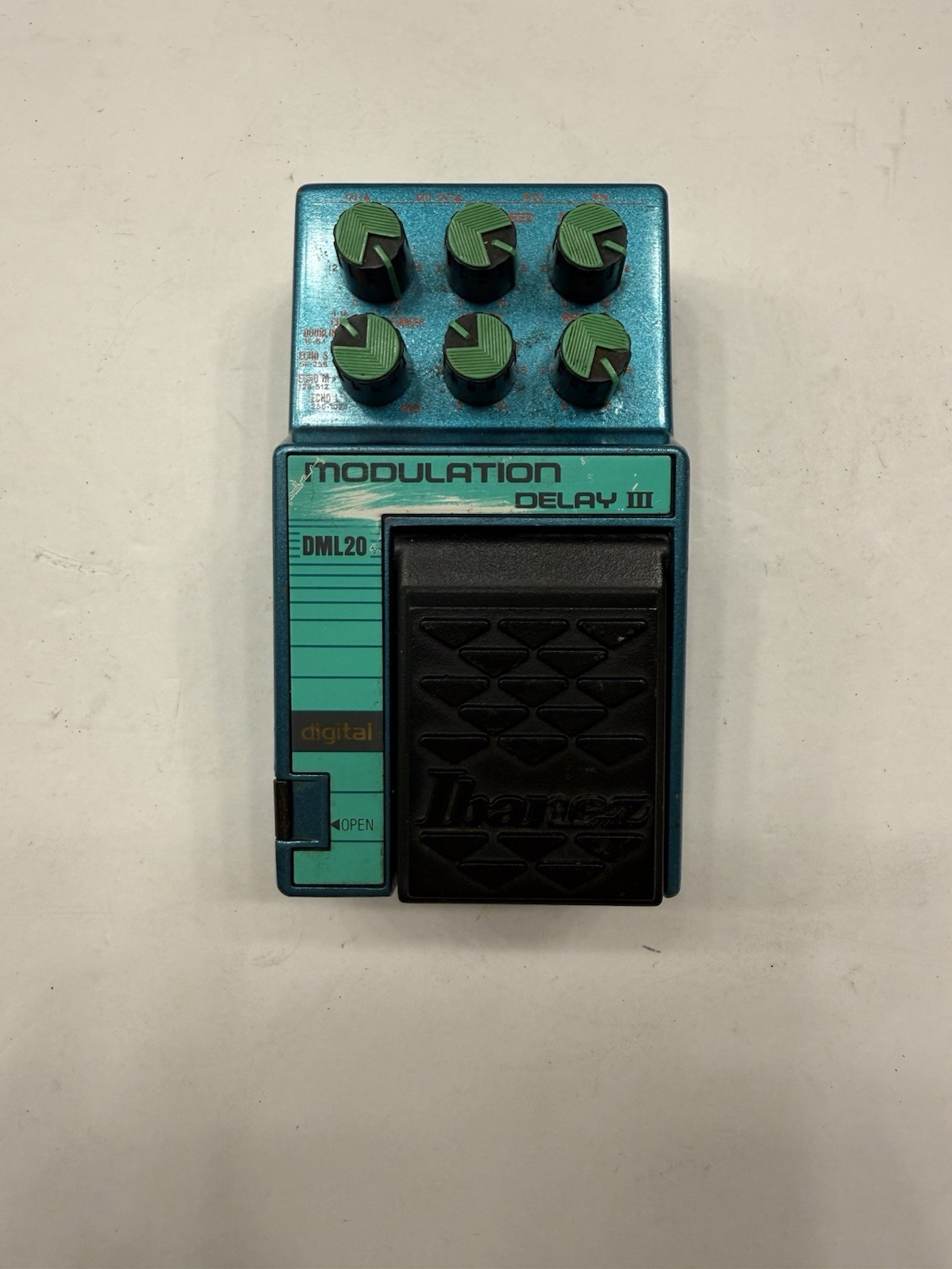 Ibanez DML20 Modulation Delay III Digital Vintage Guitar Effect Pedal MIJ Japan