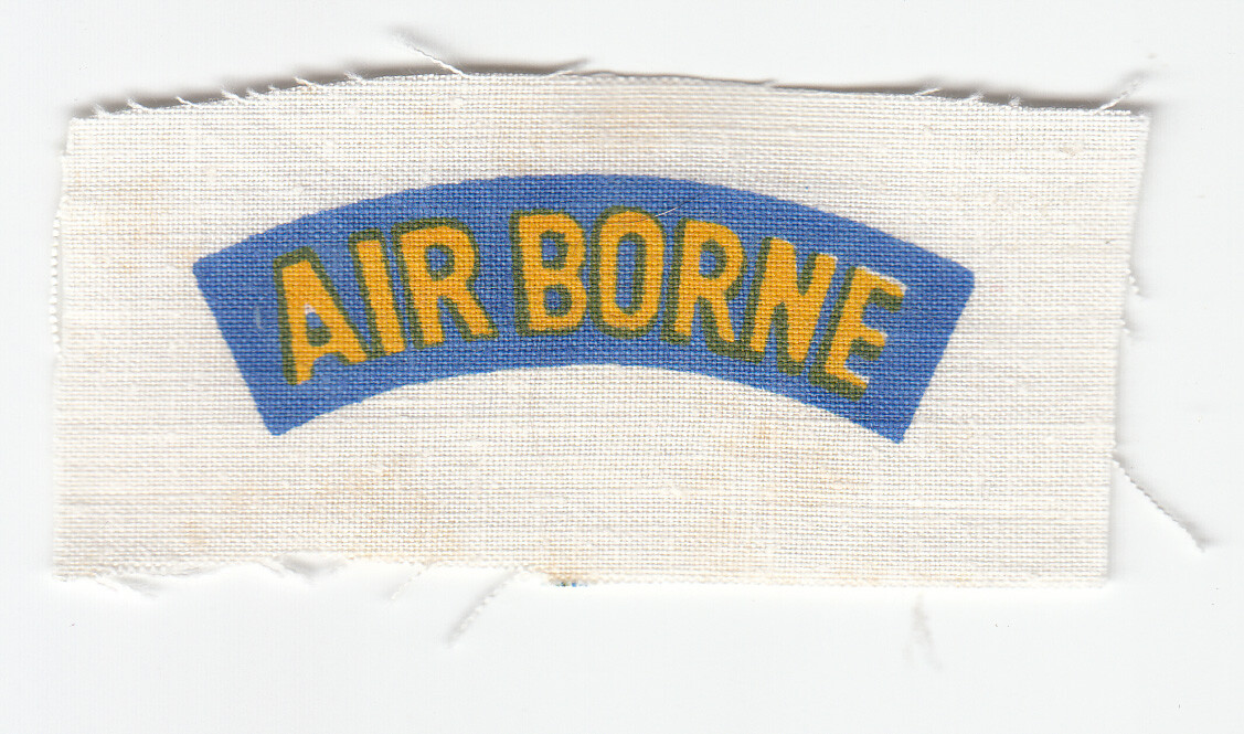 WARTIME CAMBODIAN ARMY AIRBORNE SHOULDER TAB (907)