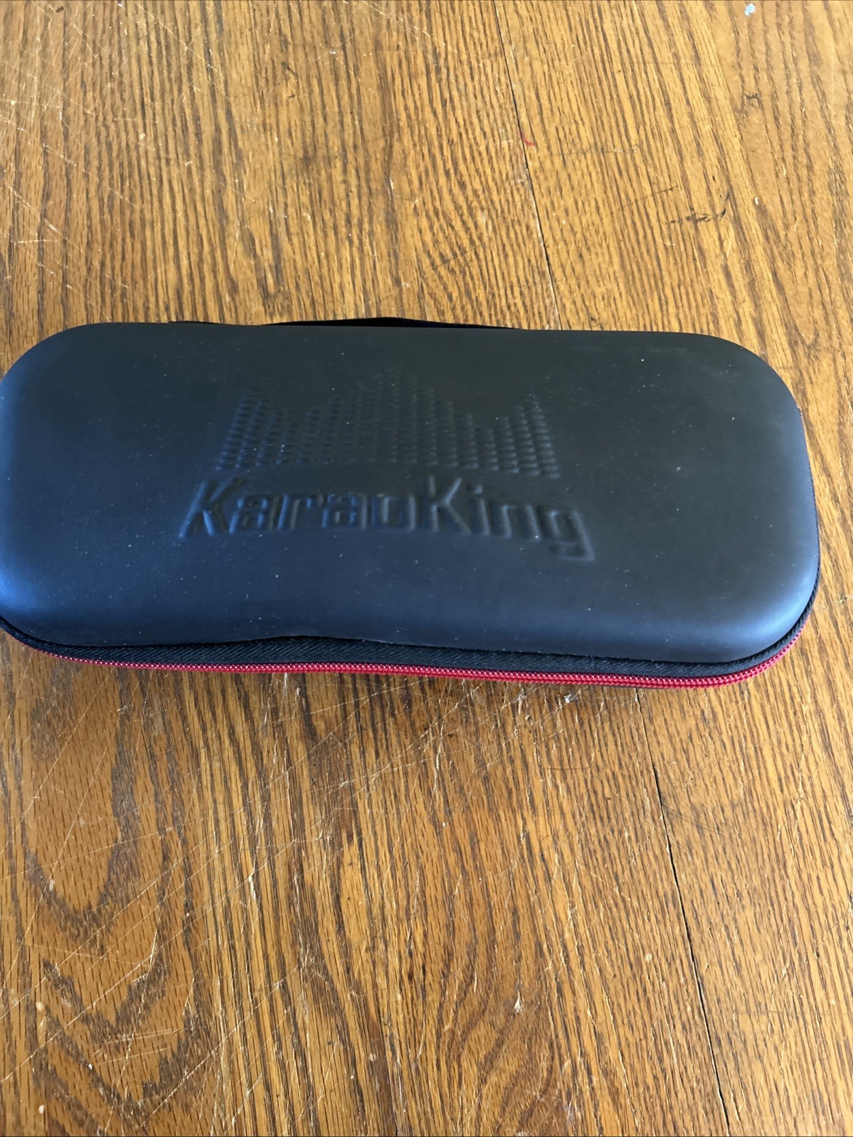 WIRELESS BLUETOOTH KARAOKE MICROPHONE E106 2.0 With Case