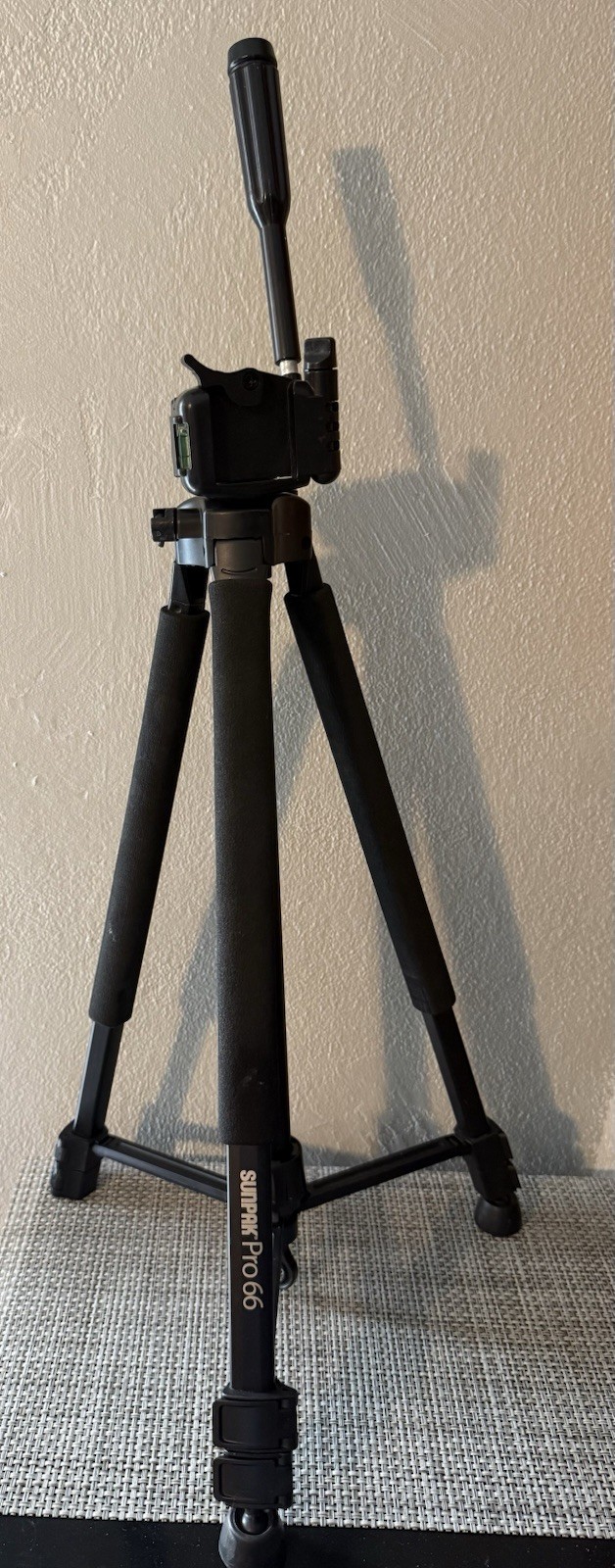 Sunpak Pro 66 Camera Tripod Pan/Tilt Head Pan Handle Bubble Level