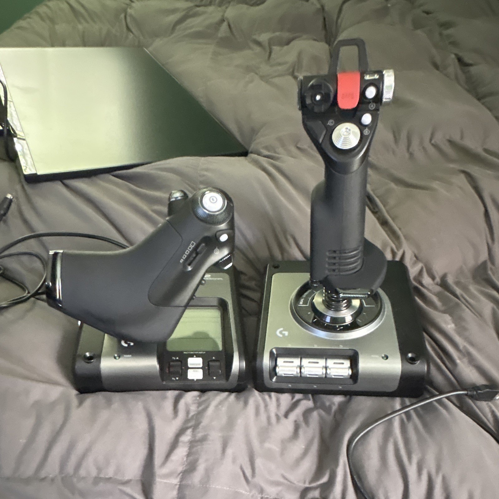 Logitech X52 Professional HOTAS Flight Stick & Throttle Controller Wired PC