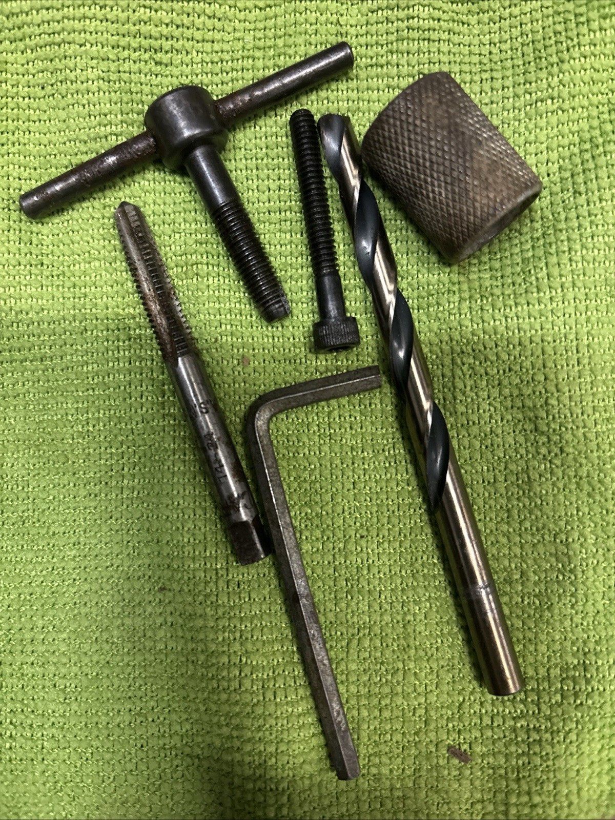 STUCK CASE REMOVER KIT