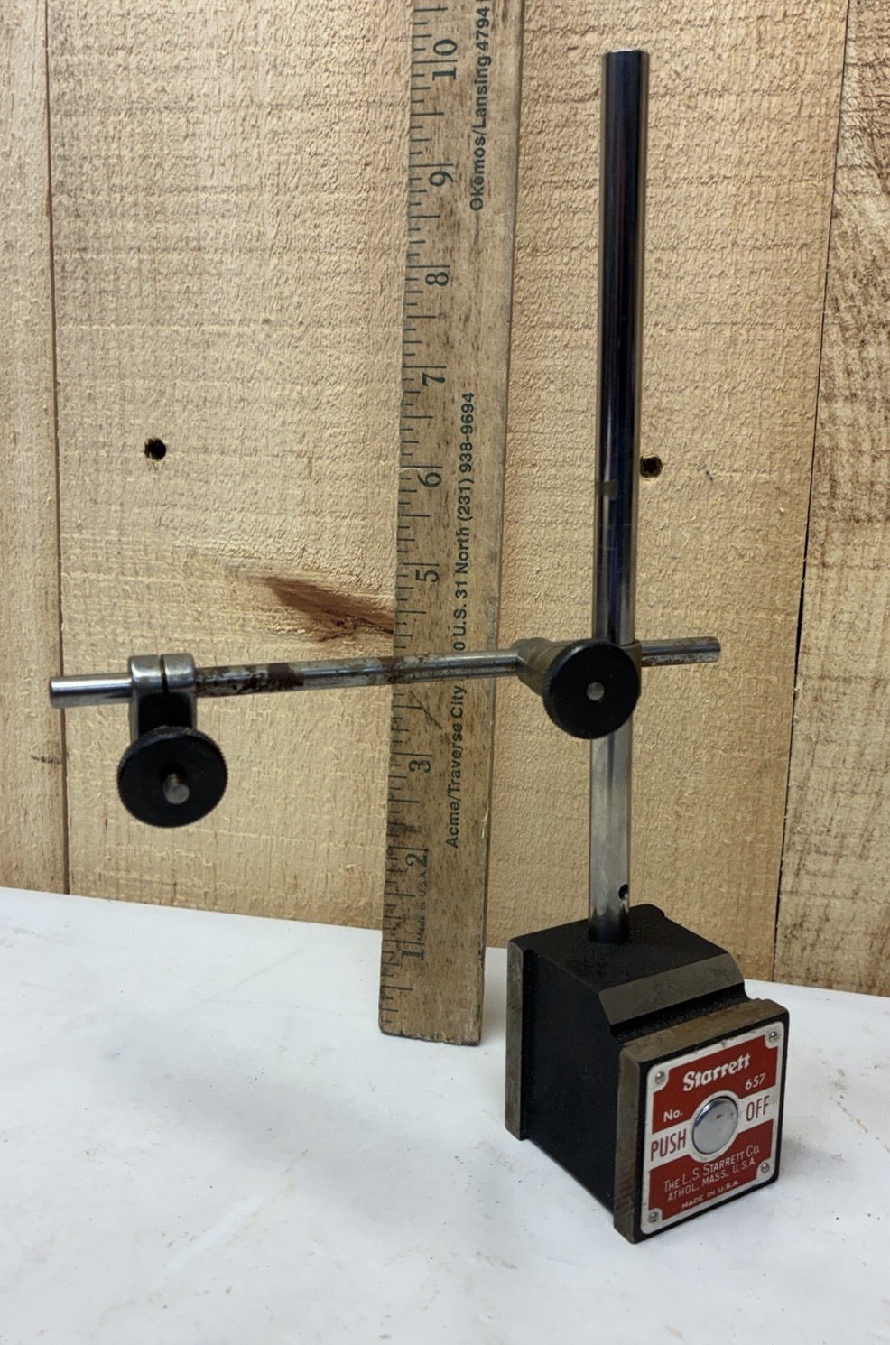STARRETT MAGNETIC BASE #657 with INTICATOR RODS