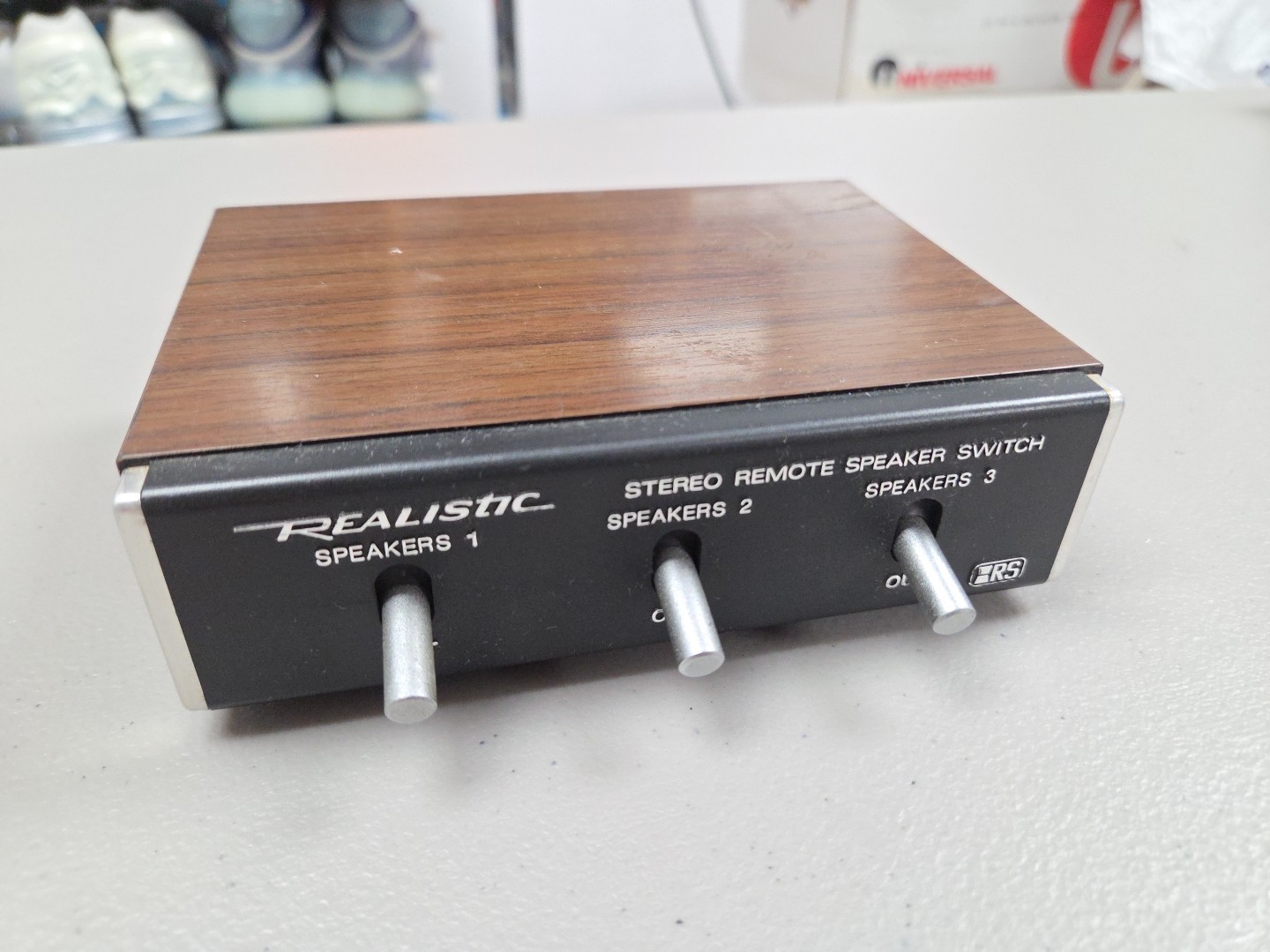 Realistic Stereo Remote Speaker Switch 3-Way by Radio Shack Cat 40-125