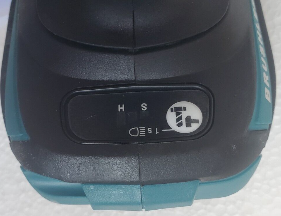 Makita 18v Brushless High‑Torque 1/2" Sq. Drive Impact Wrench Xwt08Z tool only