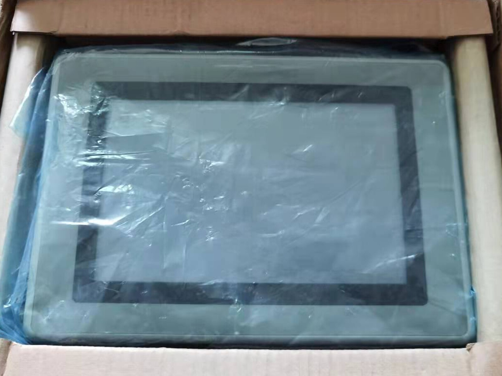 NEW NT600S-ST211-EV3 Omron Touch Screen
