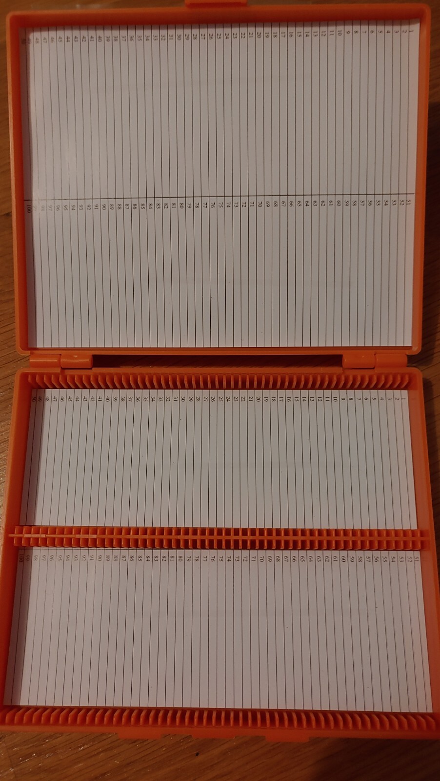 2 Pack Microscope Slide Box, 100 Place Plastic Slide Storage Box 8.27x6.69x1.26"