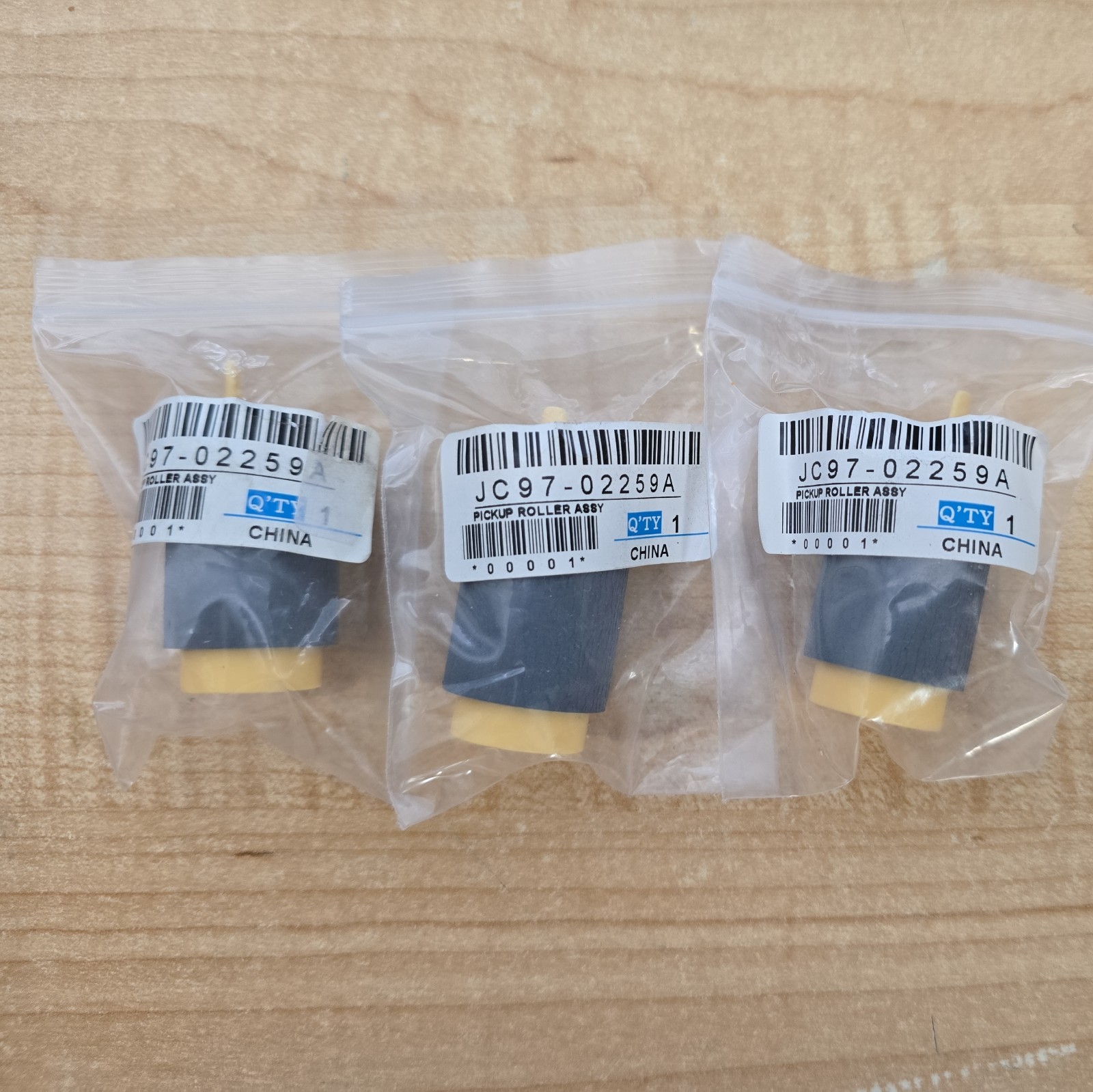 JC97-02259A , Xerox 022N02232 Pickup/Feed/Separation Roller  (1 set, 3 rollers)