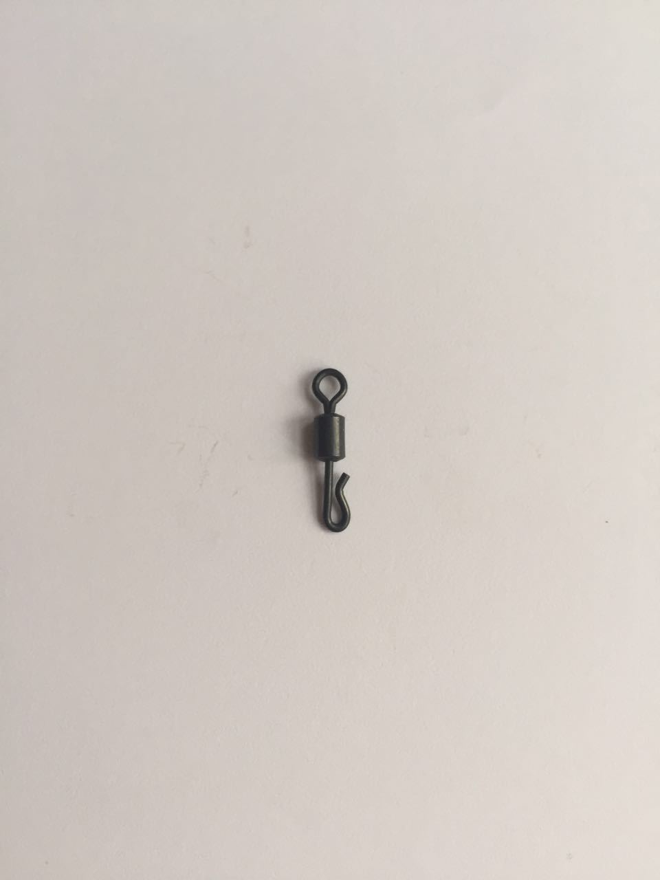 Size 8 Quick Change Swivels Matt Black Anti Glare Carp Fishing Rig Swivels (SQ)