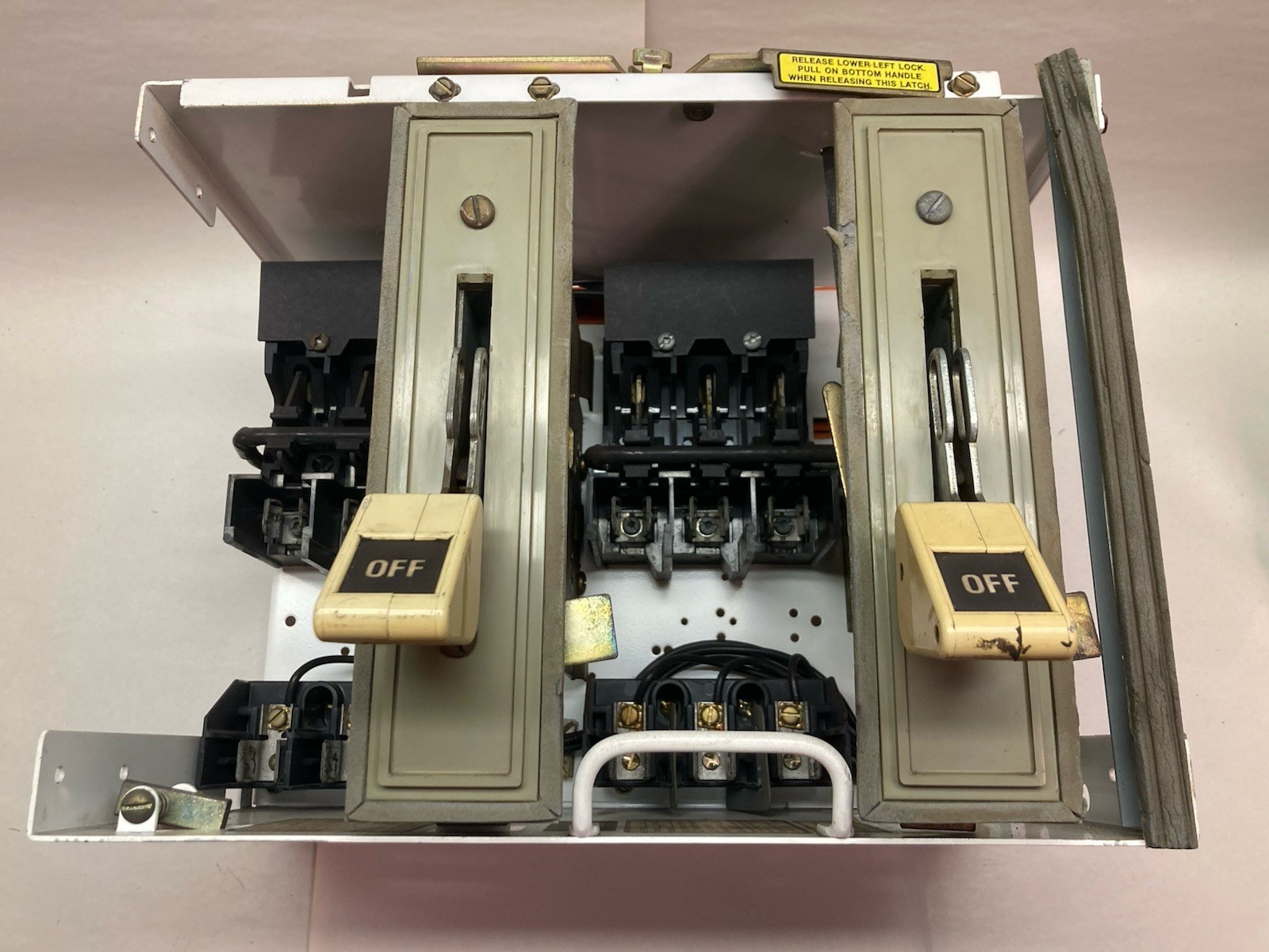 Siemens Tiastar Furnas,F-160187,12 Inch 30A DUAL DISCONNECT MCC BUCKET