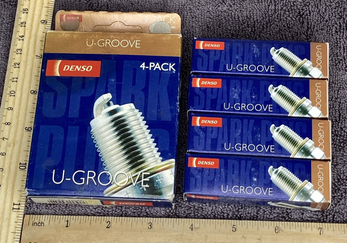 (4) Denso W16ES-U DENSO 3025 Spark Plugs New Old Stock Genuine OEM Replacements