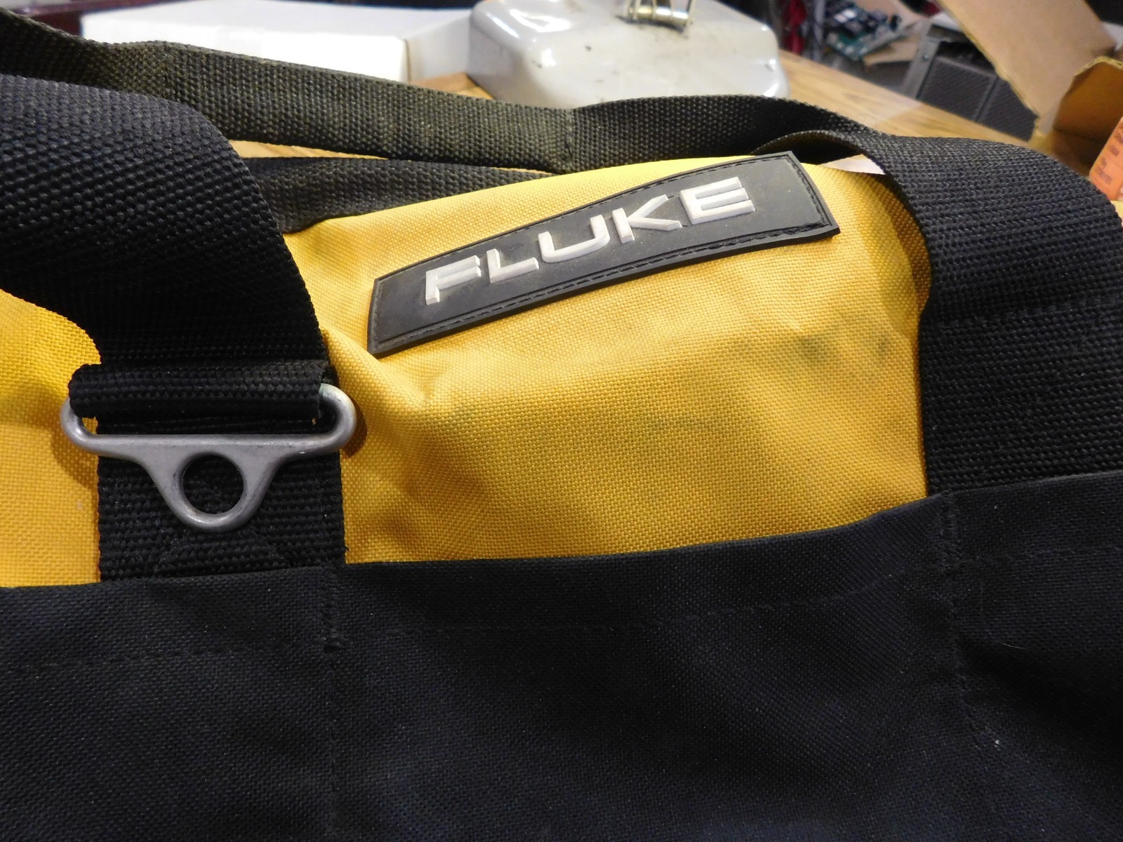 Fluke Yellow / Black Soft Carry Case.  Maybe Model: C550