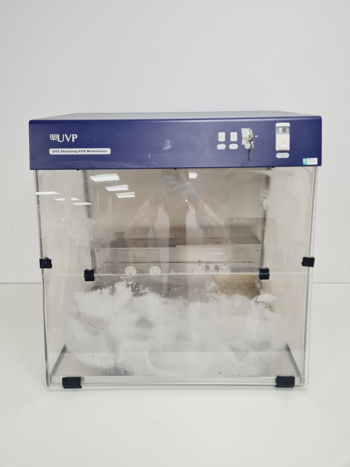 UVP UV2 Sterilizing PCR Workstation Lab