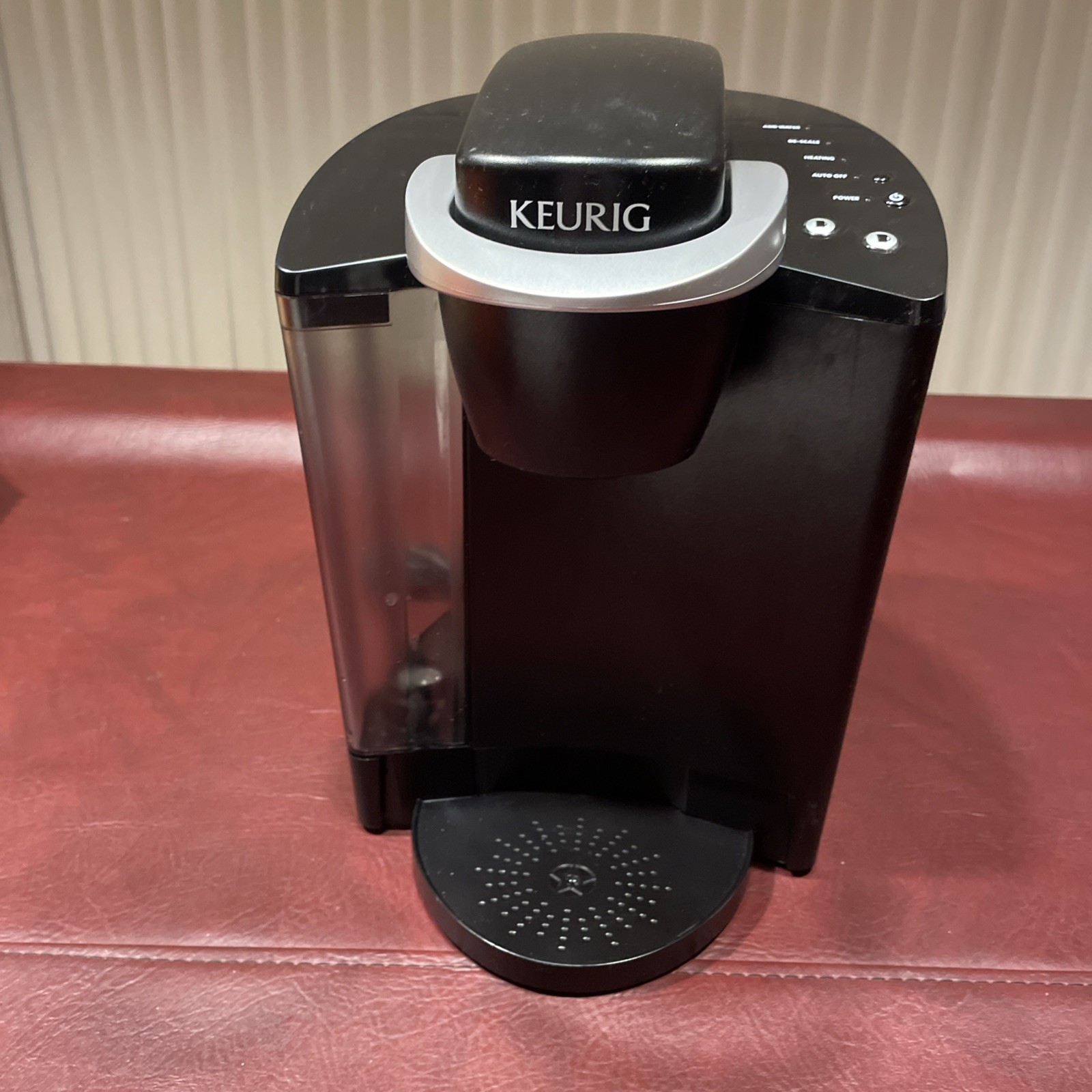 Keurig Single Cup Brewing System Coffee Maker Model B40. (USED)