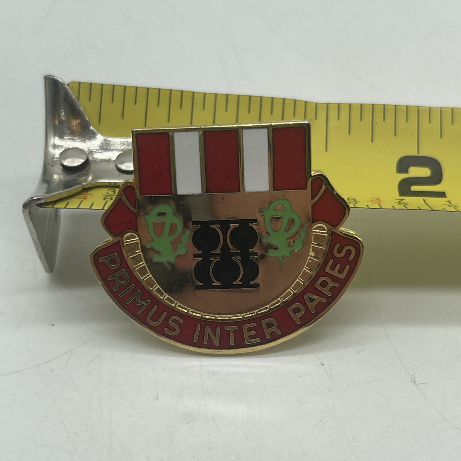 U.S. Military 1st Field Artillery Battalion Crest Pin DUI PRIMUS INTER PARES
