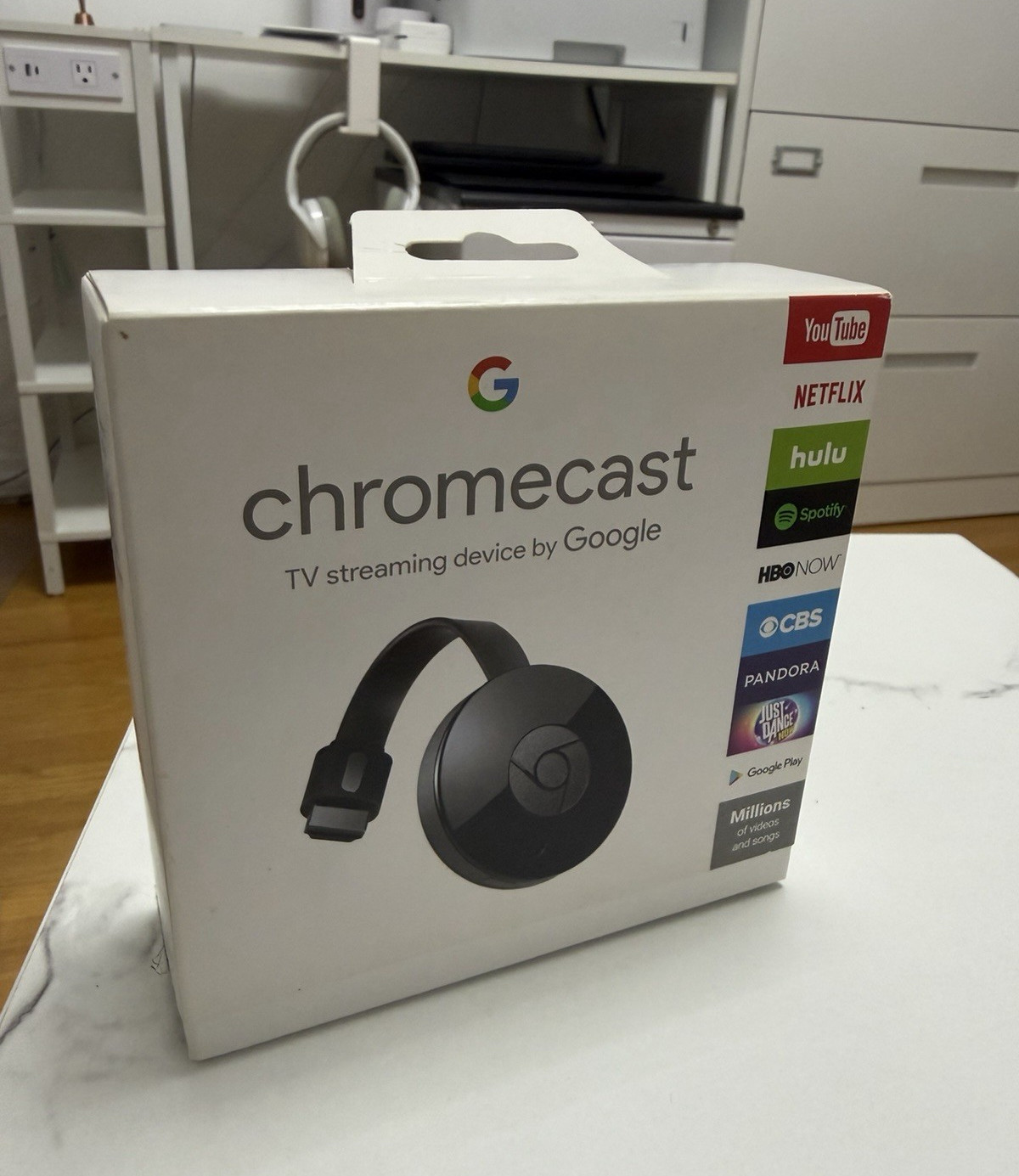 Google Chromecast Digital/Analog TV Streaming Device Wi-Fi HDMI Black Open Box