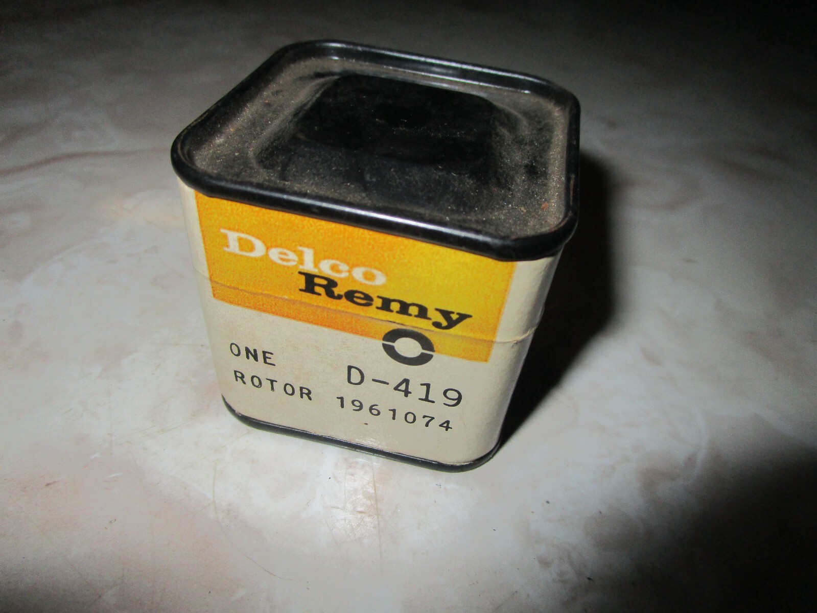 NOS Delco-Remy Distributor Rotor 1963 Chevrolet Truck w/ 292 Ser. 10-30, 1961074
