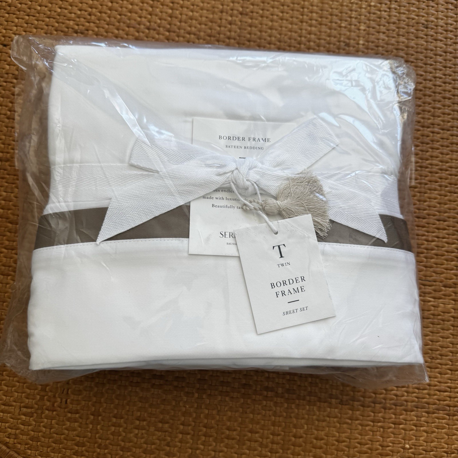 Serena & Lily Border Frame Sheeting Set Twin Mink Brown