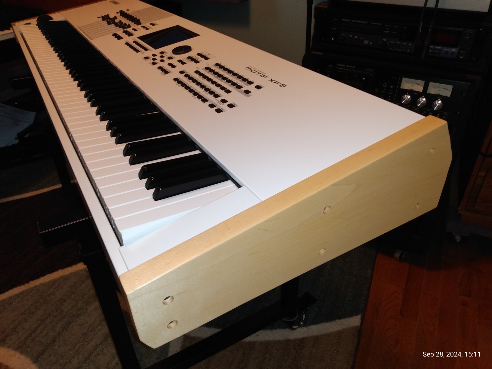 Custom Maple side panels for Yamaha Motif XS8, XF8