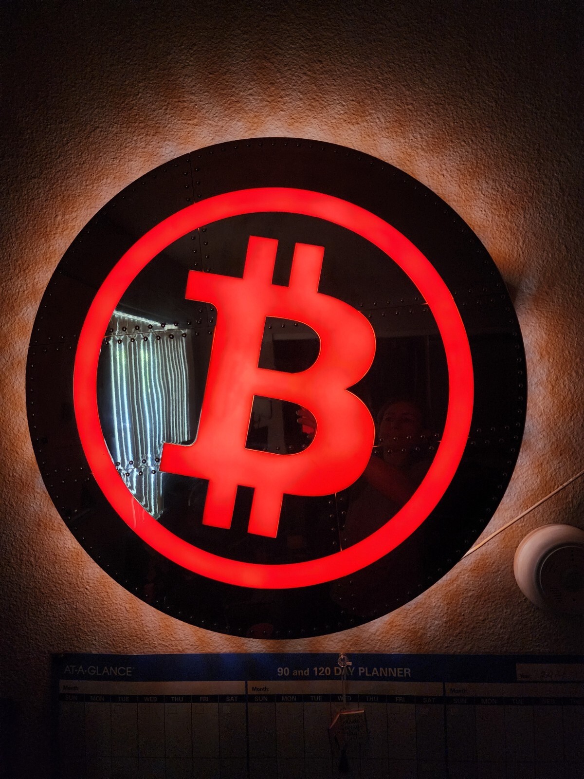 Bitcoin 28" Polishes Alyminum LED Back Lighting Sign