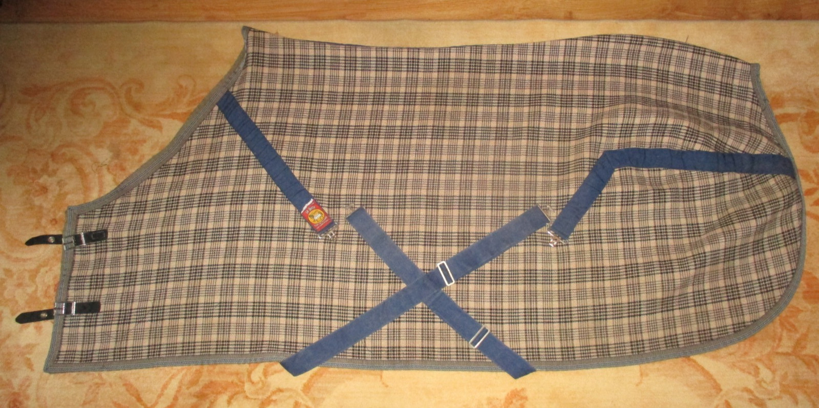 70- 72'' Curvon Baker 5A HEAVY stable sheet PLAID COUNTOURED REAR  7.0 LBS