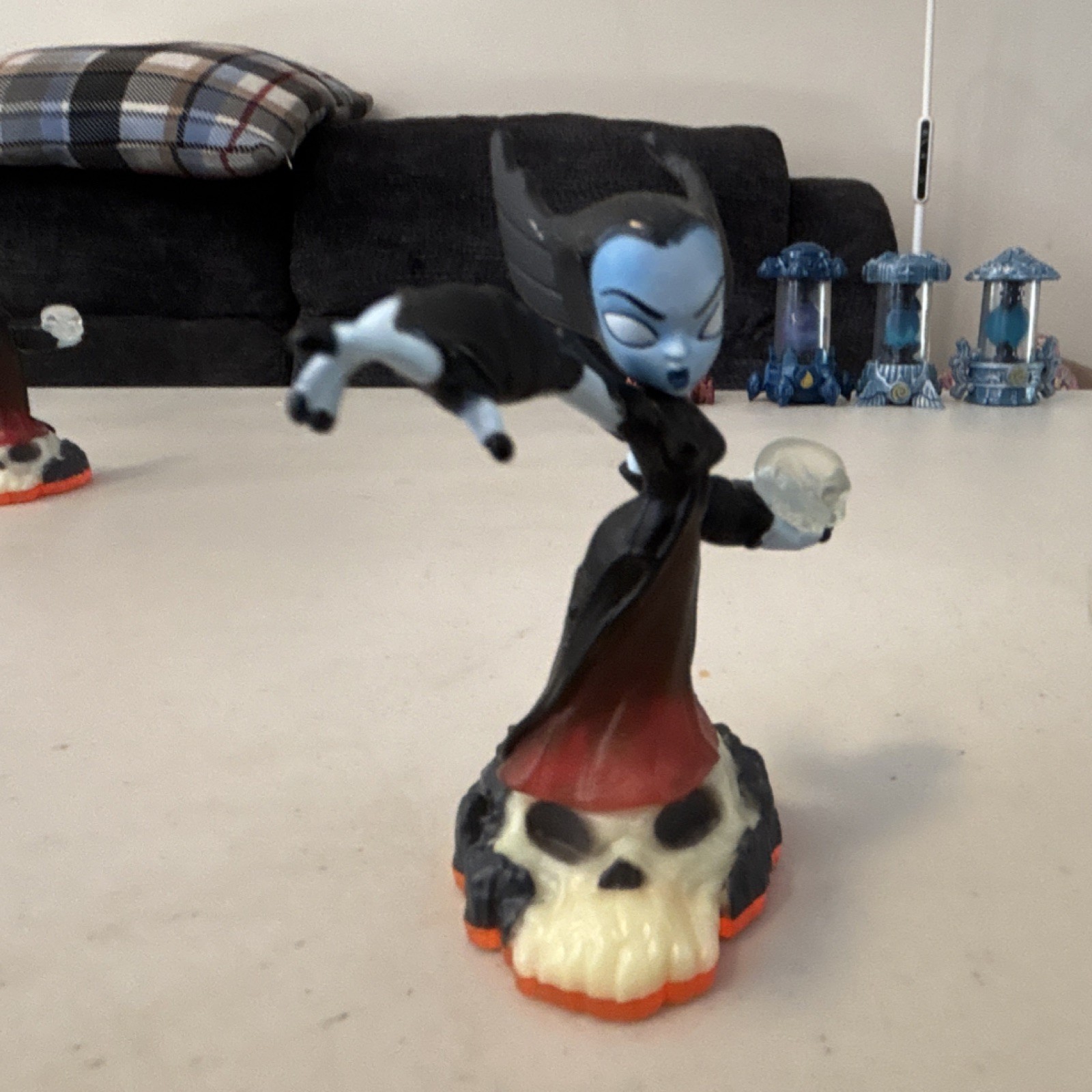 Activision Skylanders Giants Character Figure Hex Lightcore *FIGURE ONLY*