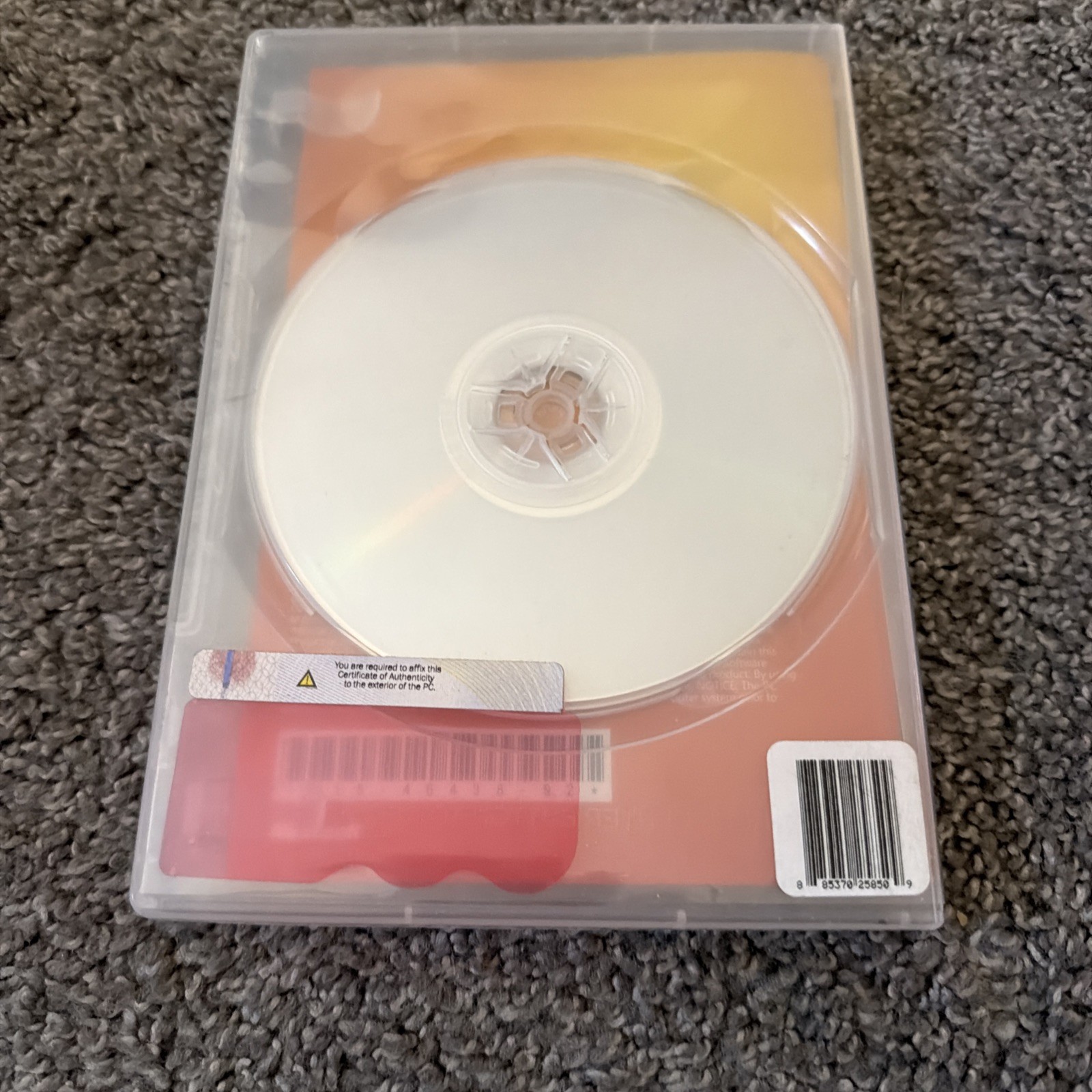 Windows 7 Home Premium 64-bit OEM DISC ONLY