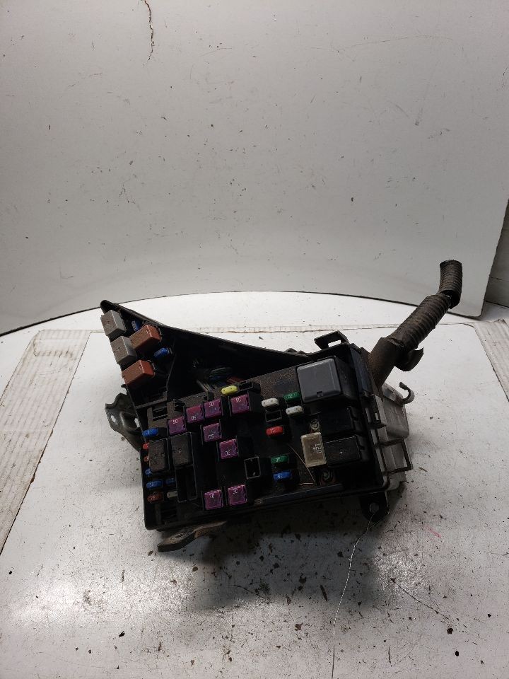 Used Fuse Box Engine fits: 2009 Subaru Forester engine compartment Base Grade A