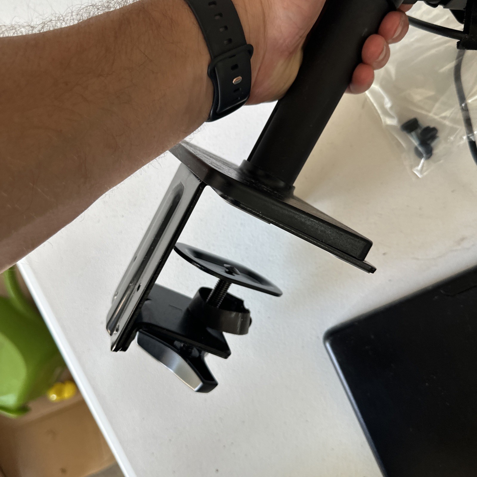 Toast Flex 22 POS Terminal w/ Card Reader & Counter Mount
