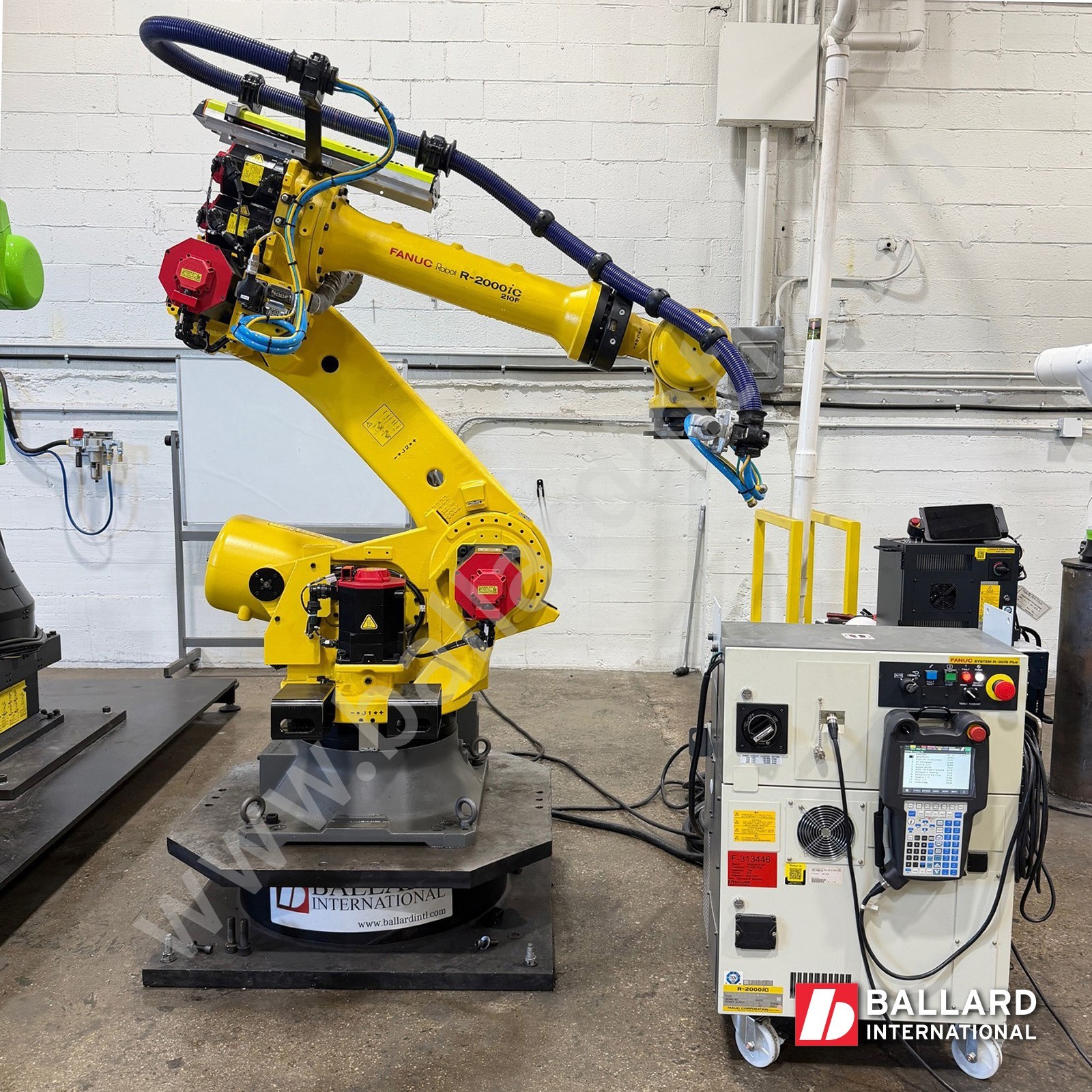 FANUC R-2000iC/210F Robot w/ R30iB Plus NEW! NEVER PUT INTO PRODUCTION - F313446