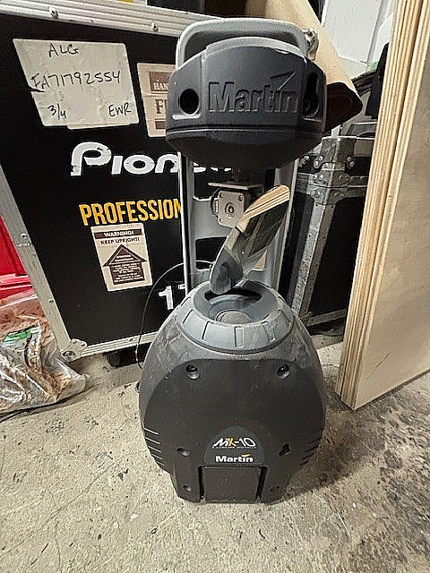 MARTIN MX-10 PRO DJ LIGHTING (FOR PARTS ONLY)