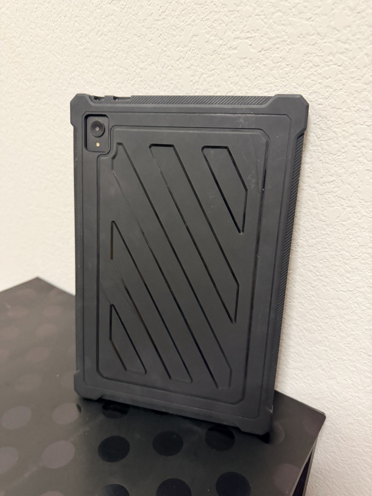 Vortex CMG 101 4G Android Smart Tablet 10.1 With Protective Case & Charger Black