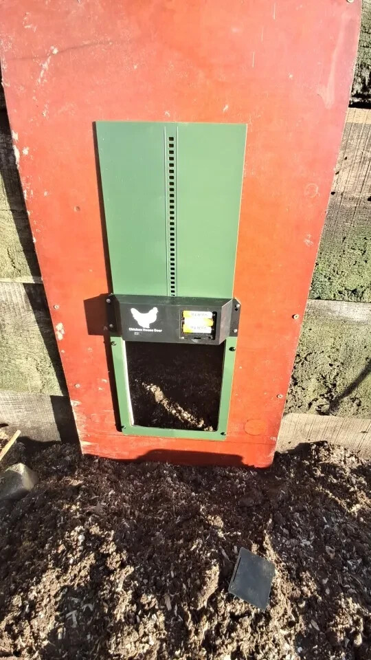 Automatic Chicken Coop Door Opener | Light Sensor, Battery Powered, Waterproof