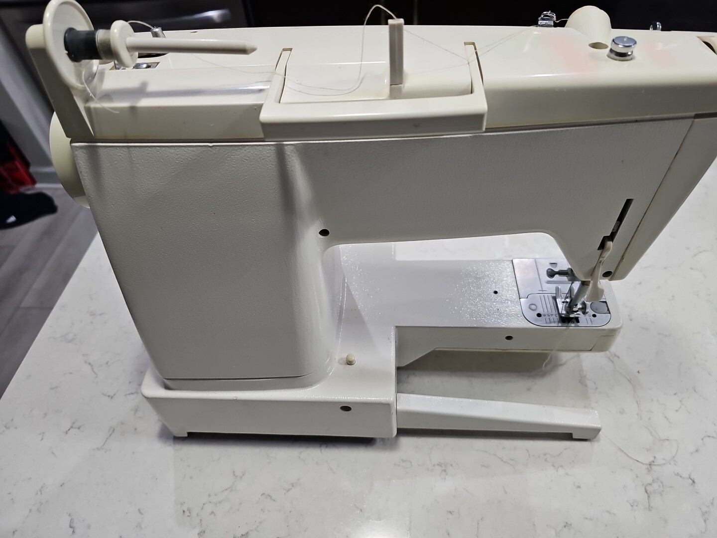 Bicor Sewing Machine VX-1005 As Is Works Well