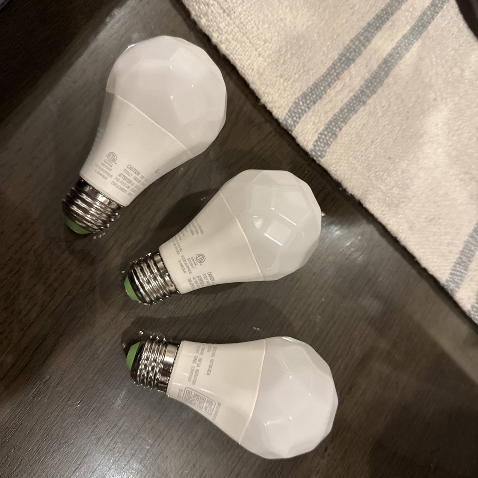 NanoLeaf A19 Smart Light Bulbs Multi Color (3 pack )  matter over thread