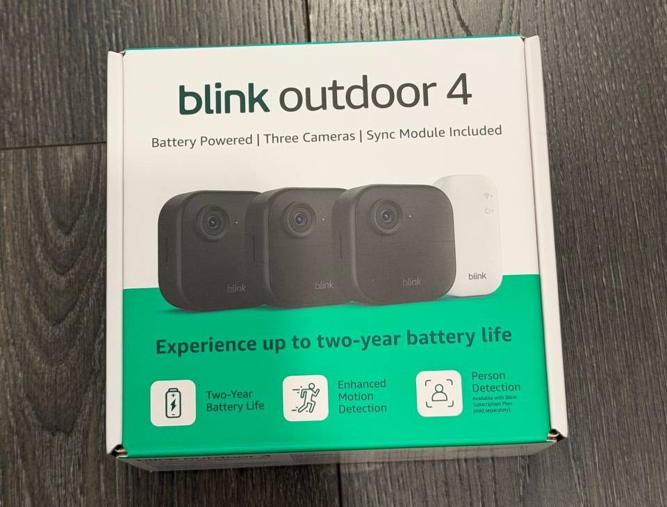 Blink Outdoor 4 Wi-Fi Outdoor 3-Camera Security System - Black - NEW