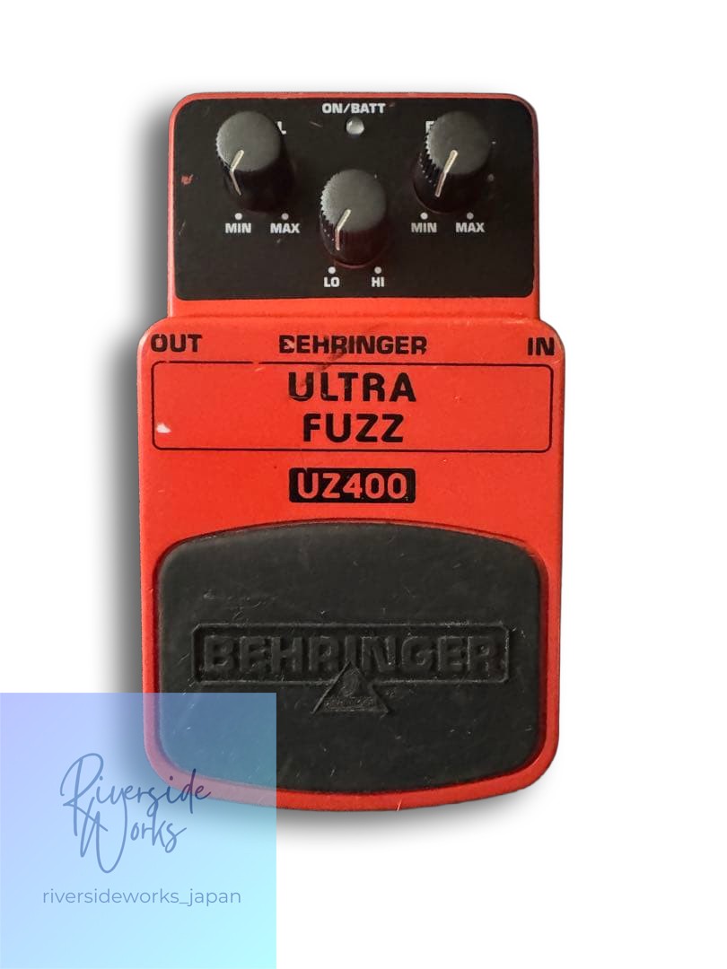 BEHRINGER UZ400 ULTRA FUZZ Guitar Effects Pedal