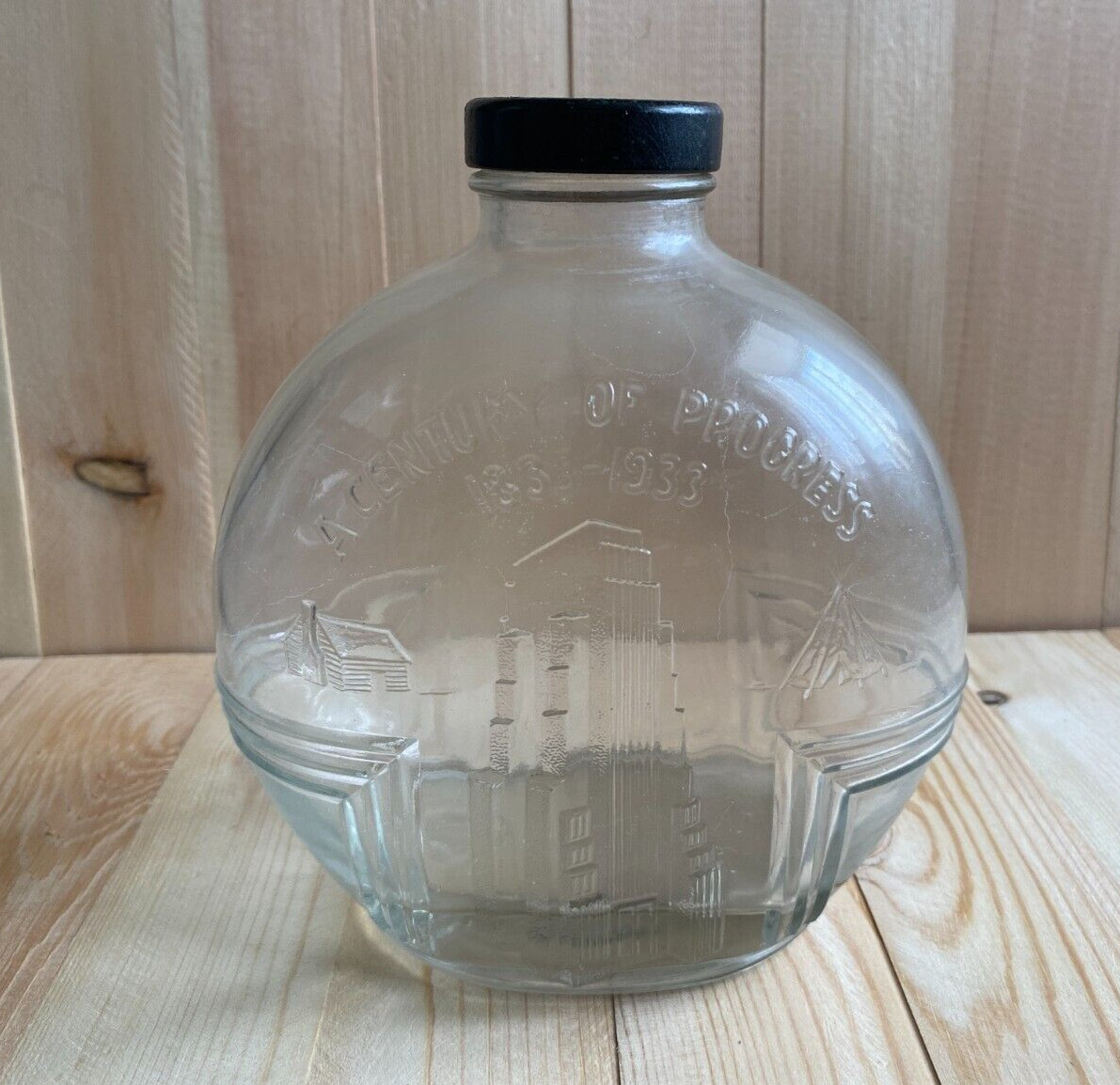Vintage Old Bottle Chicago Fair "A Century Of Progress 1833-1933" Well Preserved